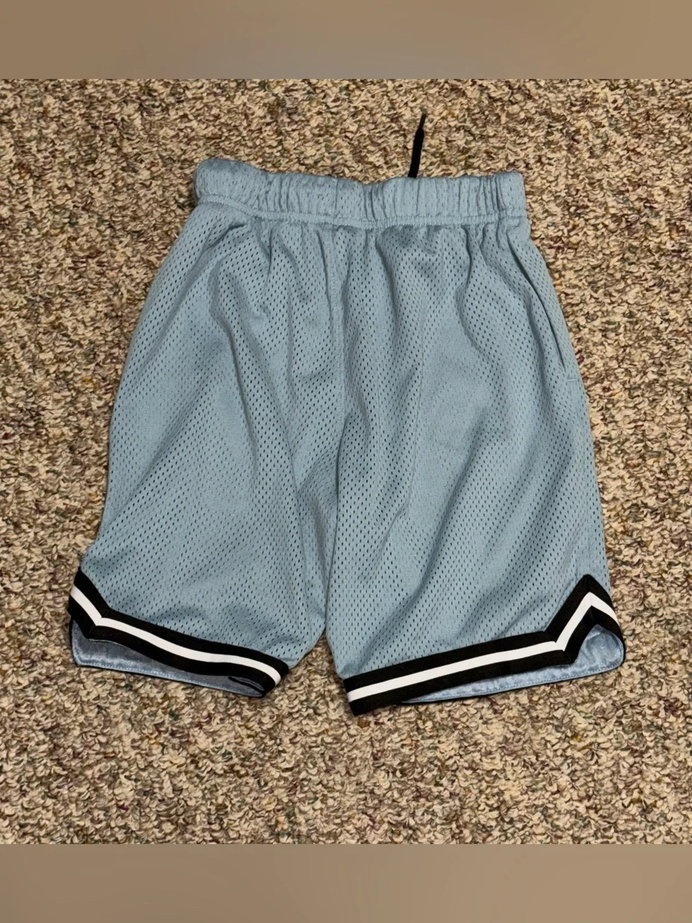 Boys size medium size 8 Mesh Basketball Shorts with Stripe Trim